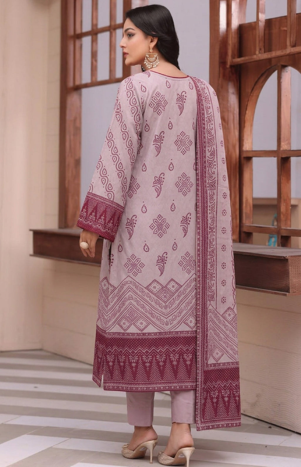 Zaira Digital Printed Lawn Unstitched 3 Piece Suit