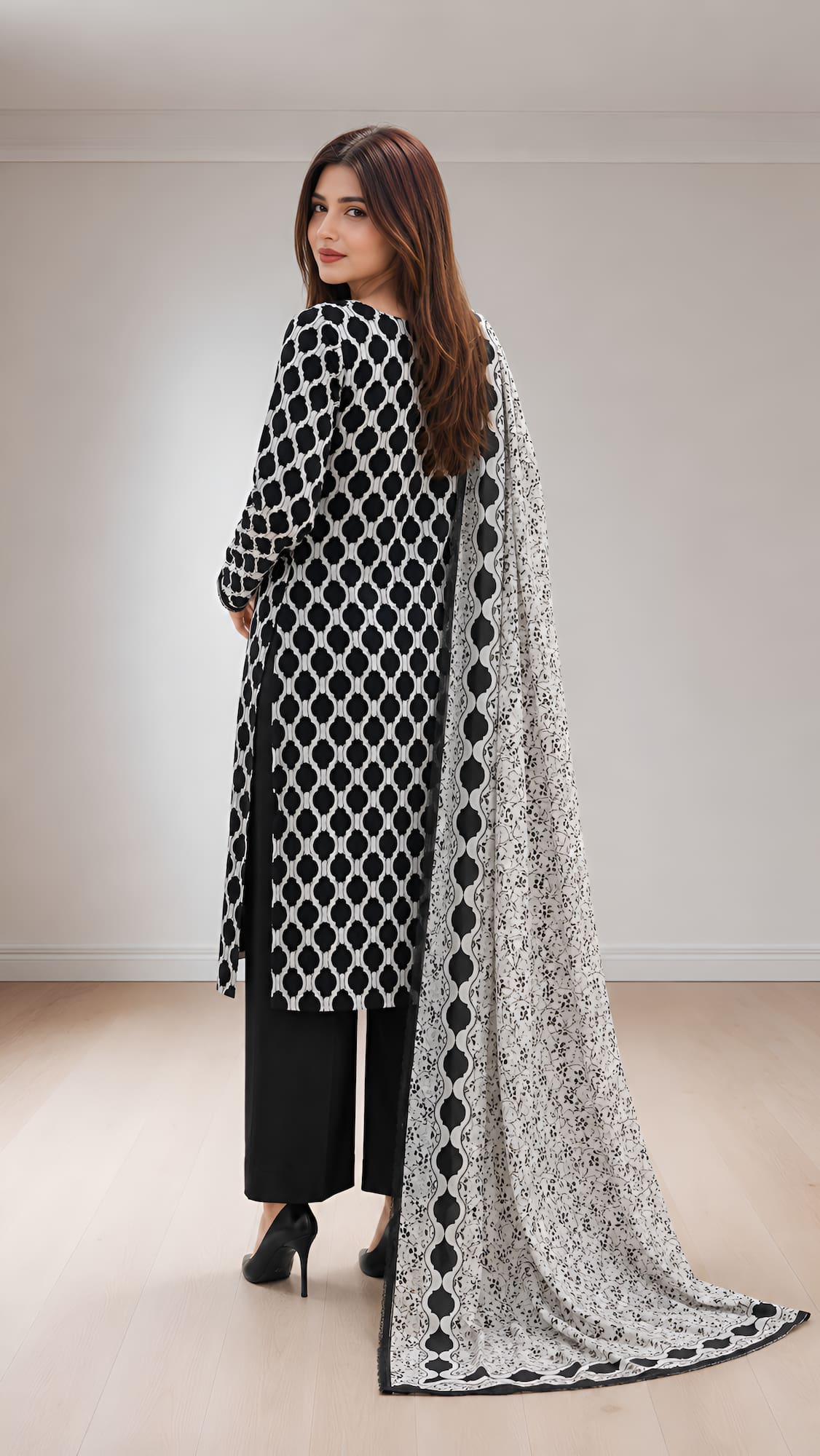 Farah Digital Printed Lawn Unstitched 3 Piece Suit