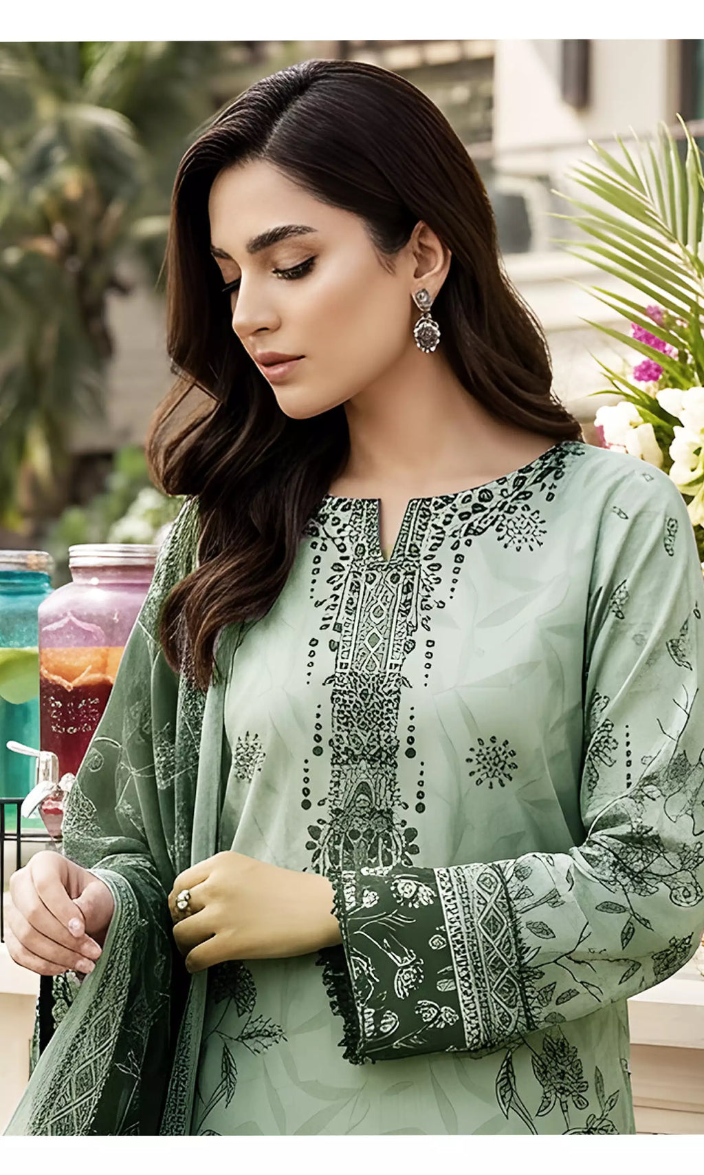 Fiza Digital Printed Lawn Unstitched 3 Piece Suit