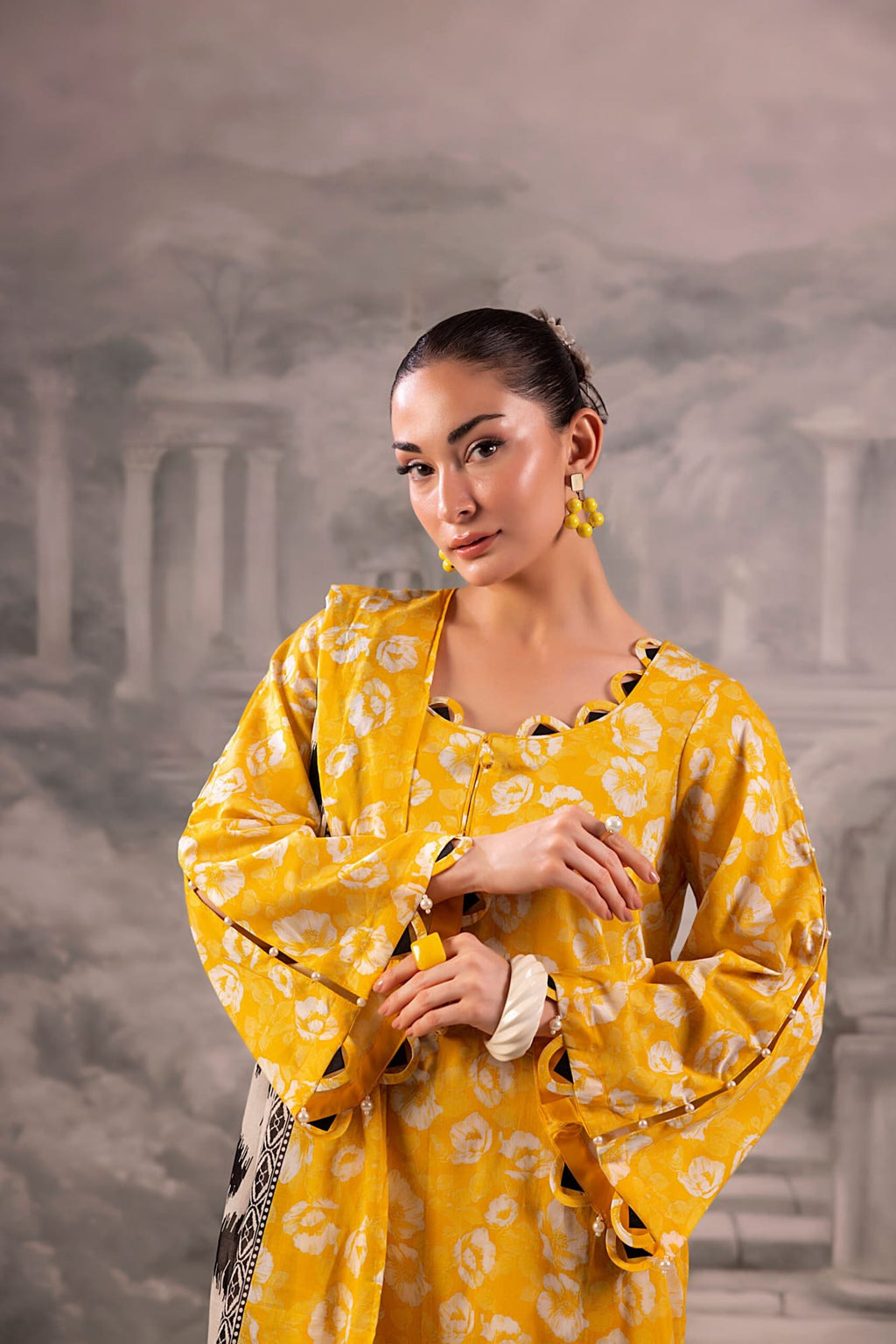 Dilnaz Digital Printed Lawn Unstitched 3 Piece Suit