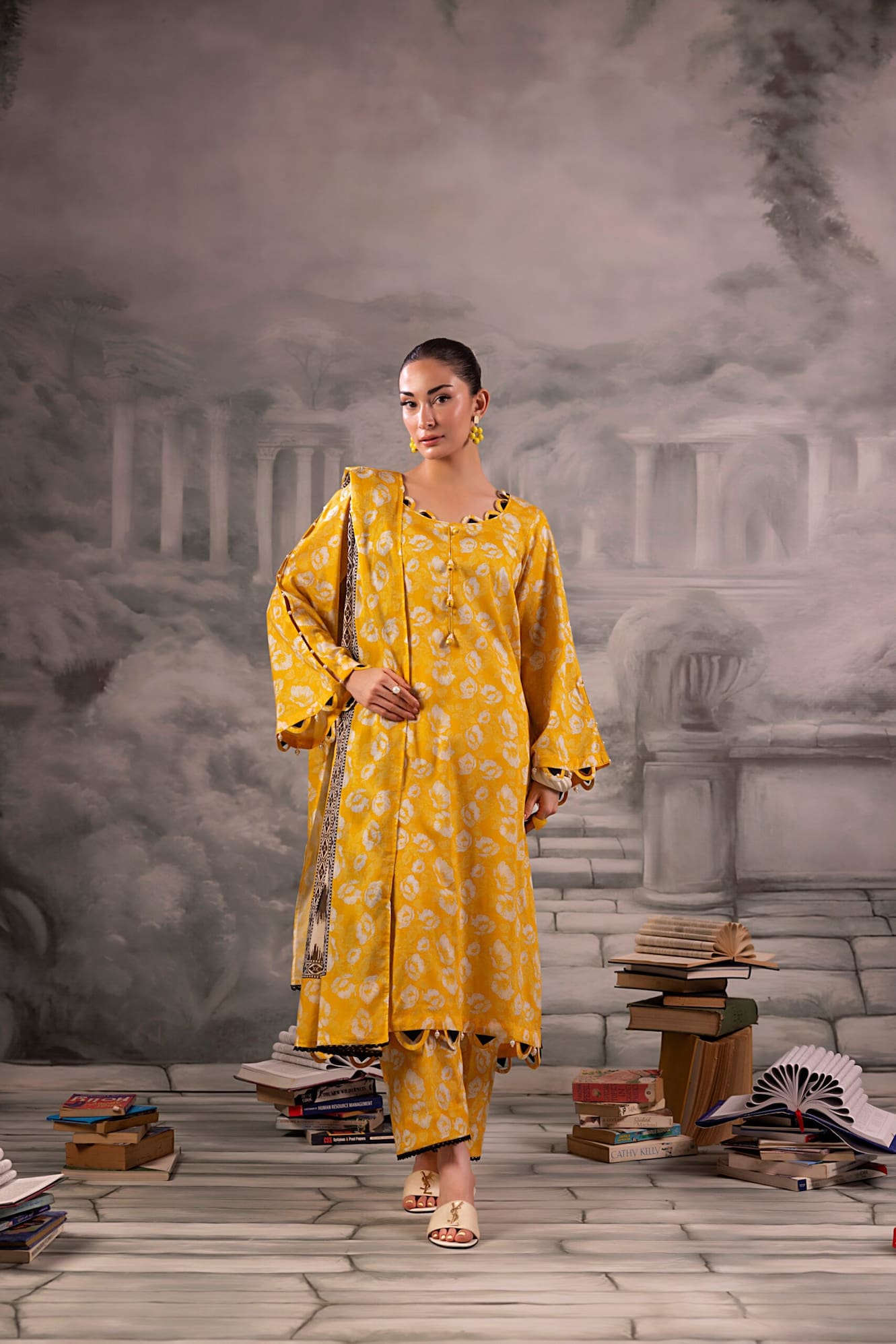 Dilnaz Digital Printed Lawn Unstitched 3 Piece Suit